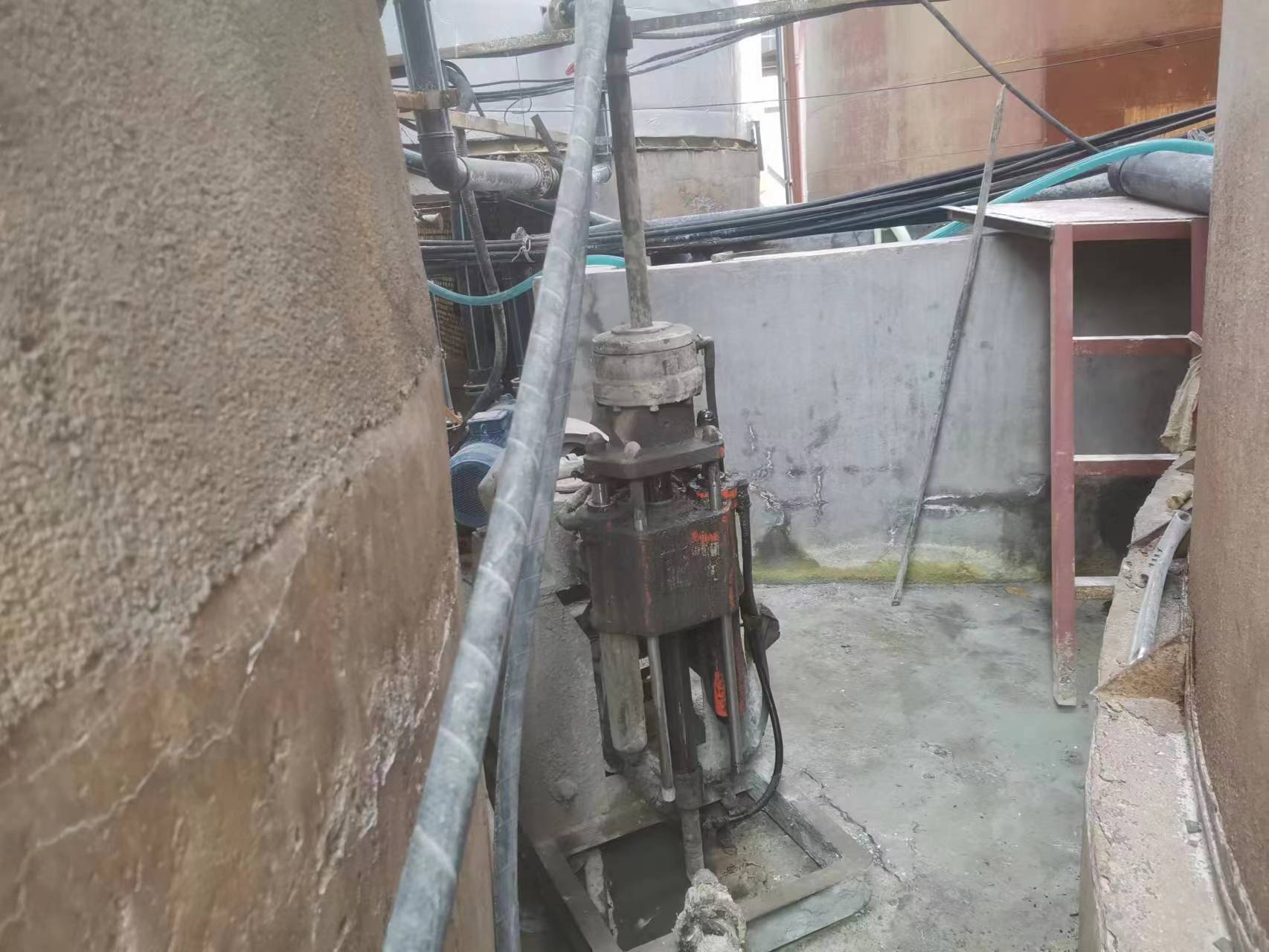 建华房屋下沉注浆